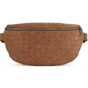 Hides Woven Leather Fanny Pack Crossbody Bag, Zipper Closure